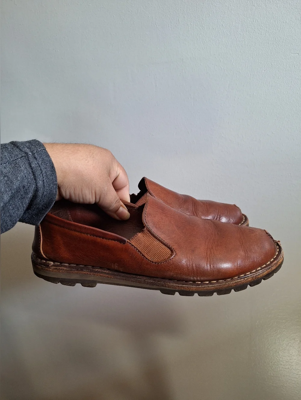 COLE HAAN  Women's Brown Leather Slip-on Oxford Shoes, Size 8M, with Almond Toe - Picture 2 of 12